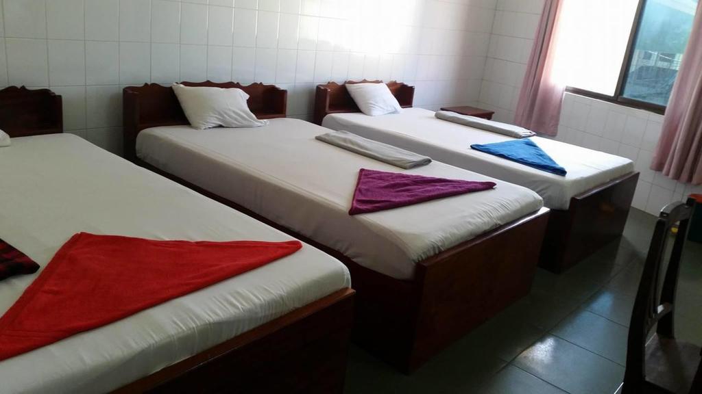 Chhaya Guest House Battambang Exterior photo